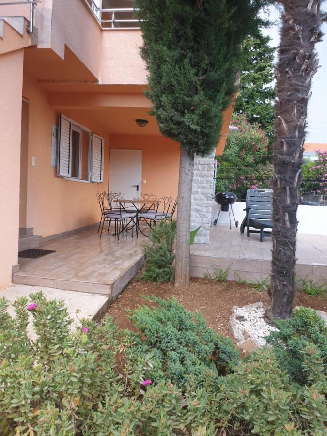 House Tereza Lägenhet Vodice Exteriör bild