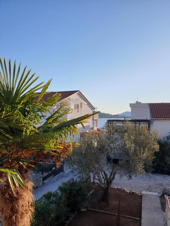 House Tereza Lägenhet Vodice Exteriör bild