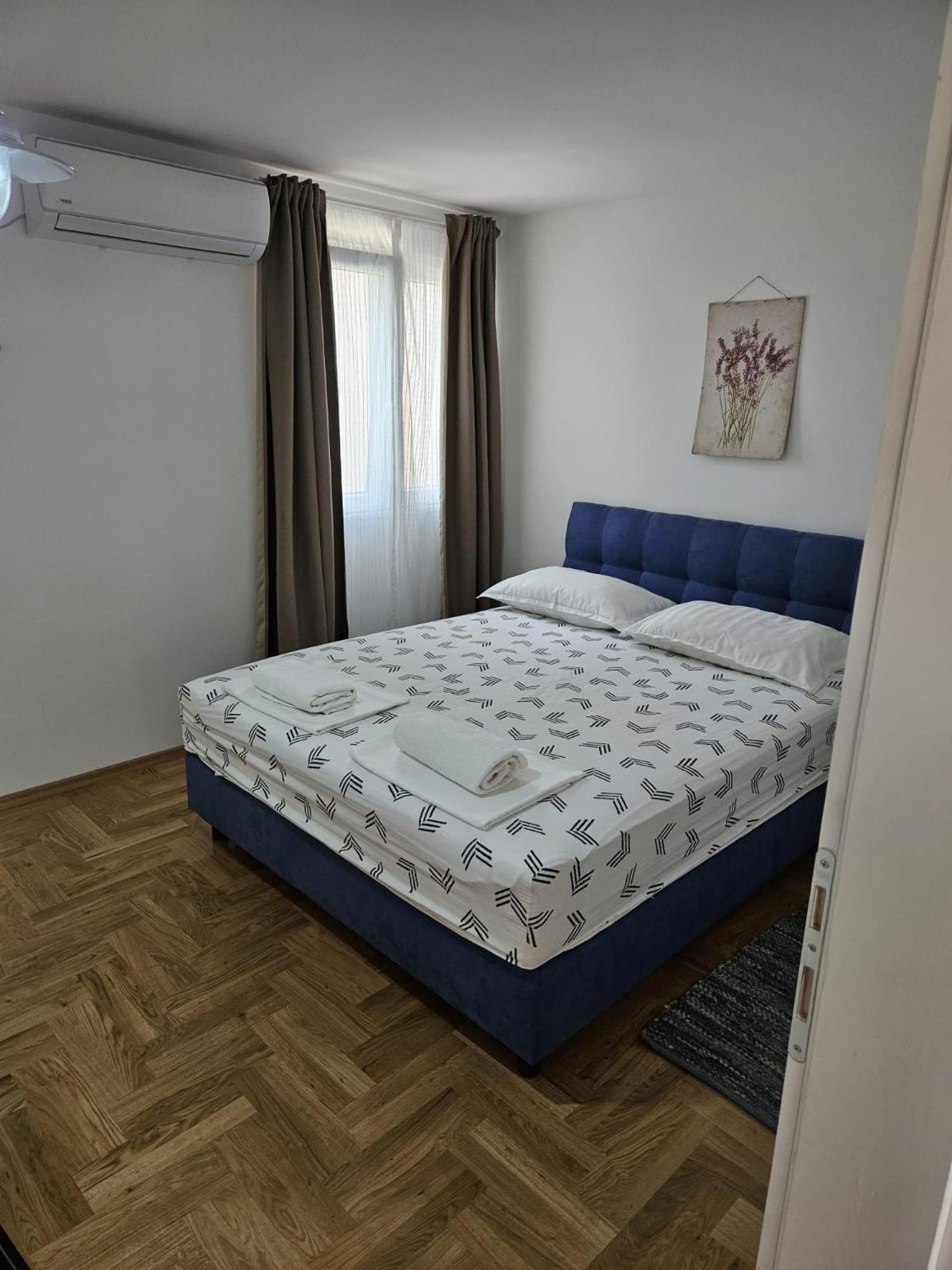 House Tereza Lägenhet Vodice Exteriör bild