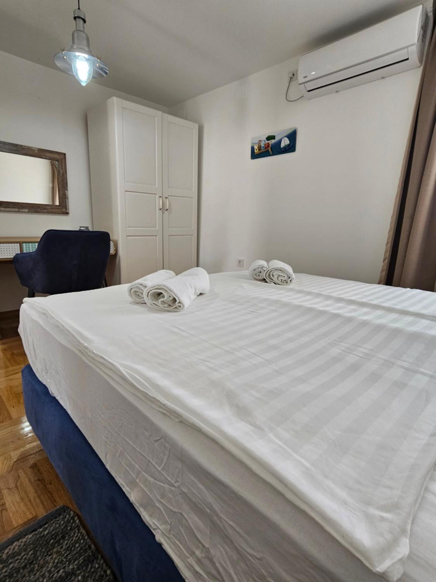 House Tereza Lägenhet Vodice Exteriör bild
